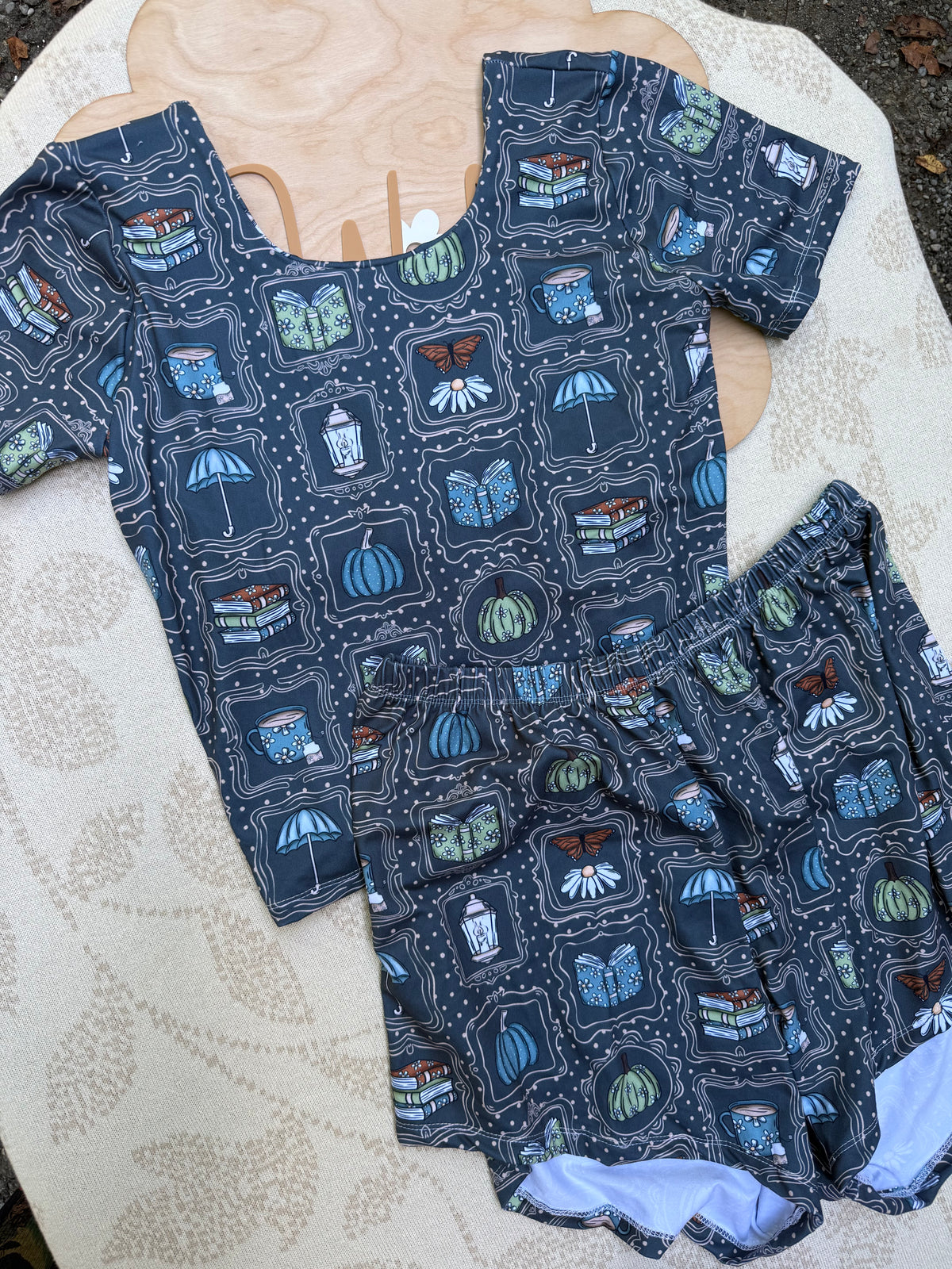 Adult M Brielle Top & Breezy Shorts