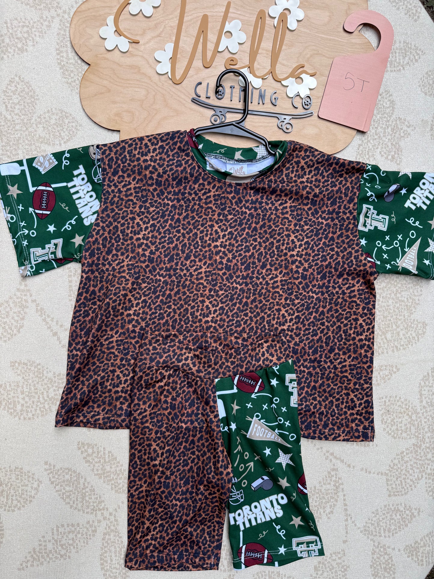 Toronto 5T comfy top & bikers